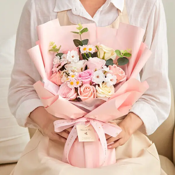 메종드플로레 시들지 않는 사랑스러운 비누꽃다발 기념일 졸업식 생일 꽃다발 꽃선물 돈꽃다발 쇼핑백증정
