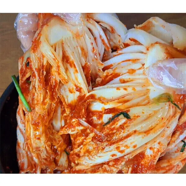 (밝은별 푸드) 국산 포기김치 2Kg 우리나라 농산물로만 담궈드립니다 / 무료반품가능 / 배추김치 (쿠폰가 9,940원/무료)