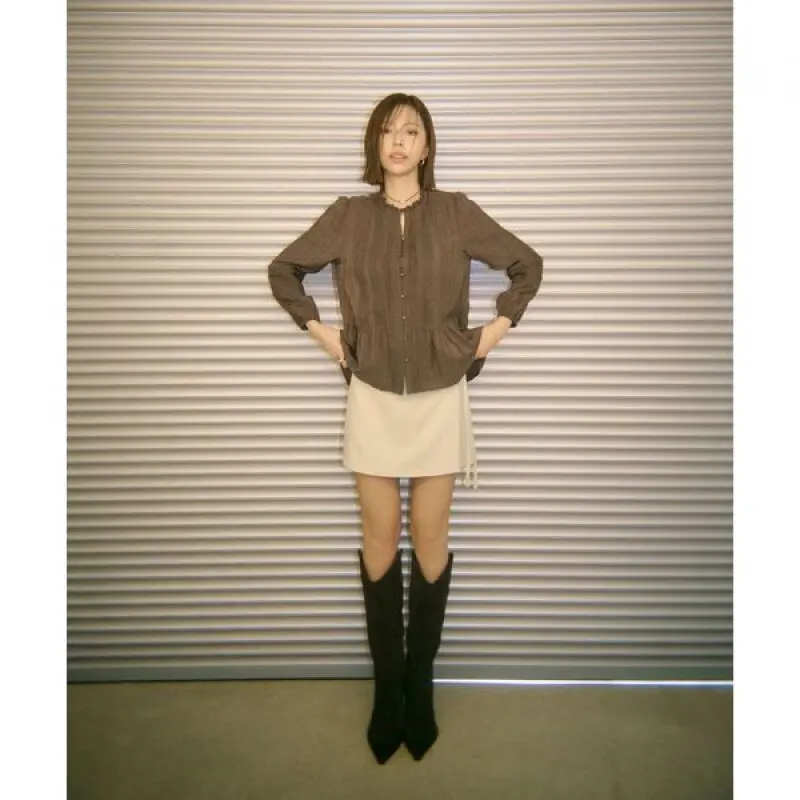더엣지 THEATG 26FW 페플럼 레이스 블라우스