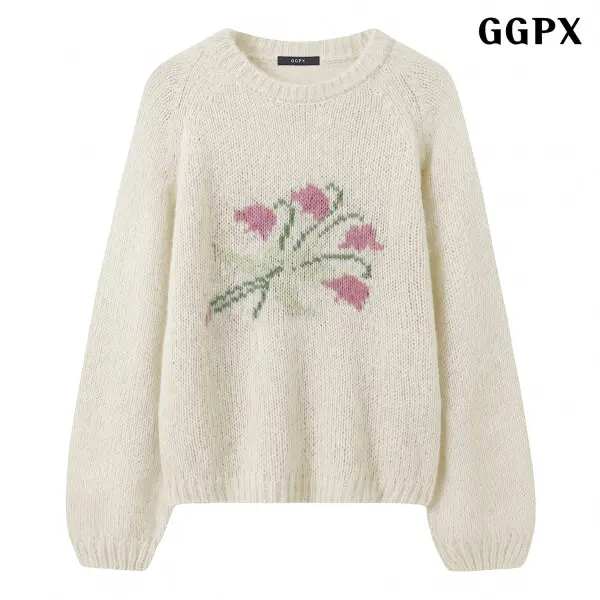 소프트 코지 플라워 자수 라운드넥 니트 (GQDKT010D)