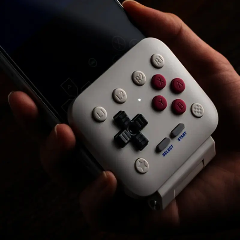 8Bitdo FlipPad 플립패드 스마트폰 게임패드 USB-C NES/GBA 레트로 게임용 iOS/안드 호환 9월말 예약판매