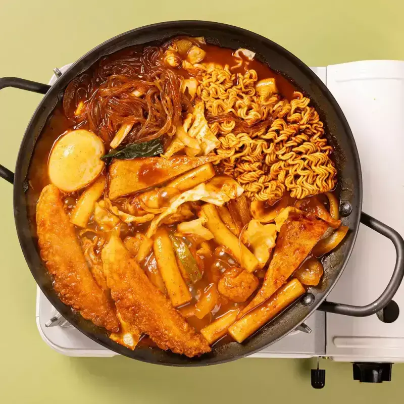 [쿡솜씨] 즉석떡볶이 신당동식 면사리포함 신선야채 밀키트