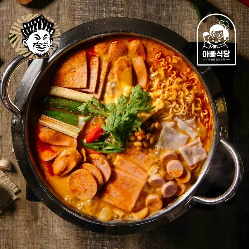 38년전통 놀부부대찌개600g 외 놀부시리즈 (닭곰탕/감자탕/순대국/시래기국밥)