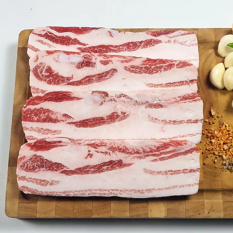 바라던 도토리먹고 자란 고소한 이베리코 돼지고기 세보등급 삼겹살 300g x 1팩